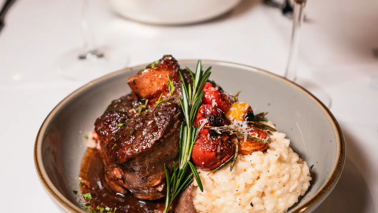 Cafe 100, Nashville, TN