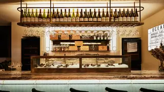 Una foto del restaurante Pearl Chablis and Oyster Bar