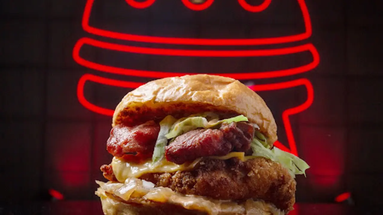 Distrito Burger - General Peron, Madrid, 