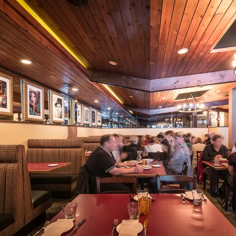Taverna Italian Kitchen, Saskatoon, SK