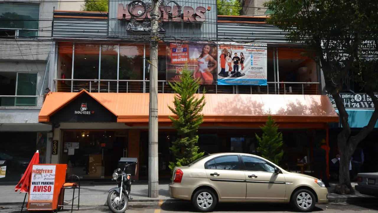 Hooters - Diana, Ciudad de México, CDMX