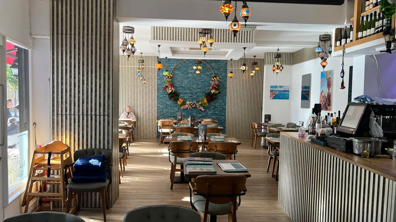 Main Image - Izgara Meze Restaurant, Thurrock, England