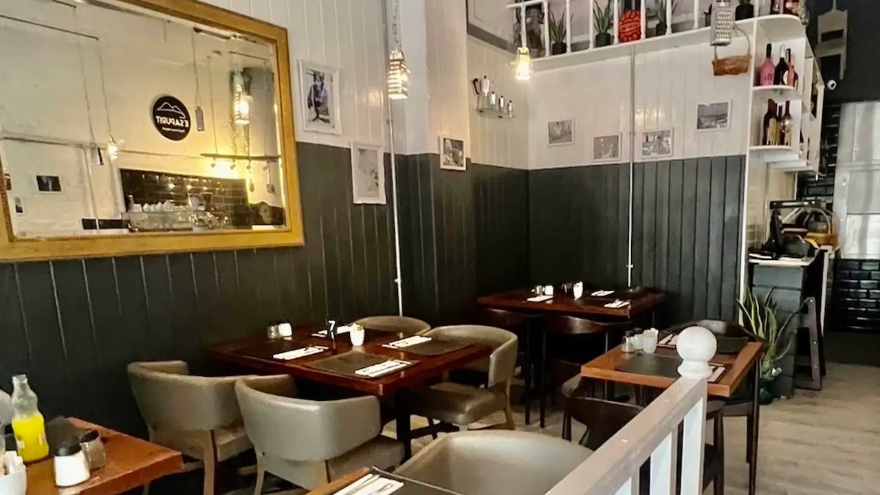 E’Sapurit Neapolitan Restaurant, London, England