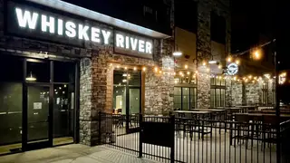 Una foto del restaurante Whiskey River Pizza & Pub