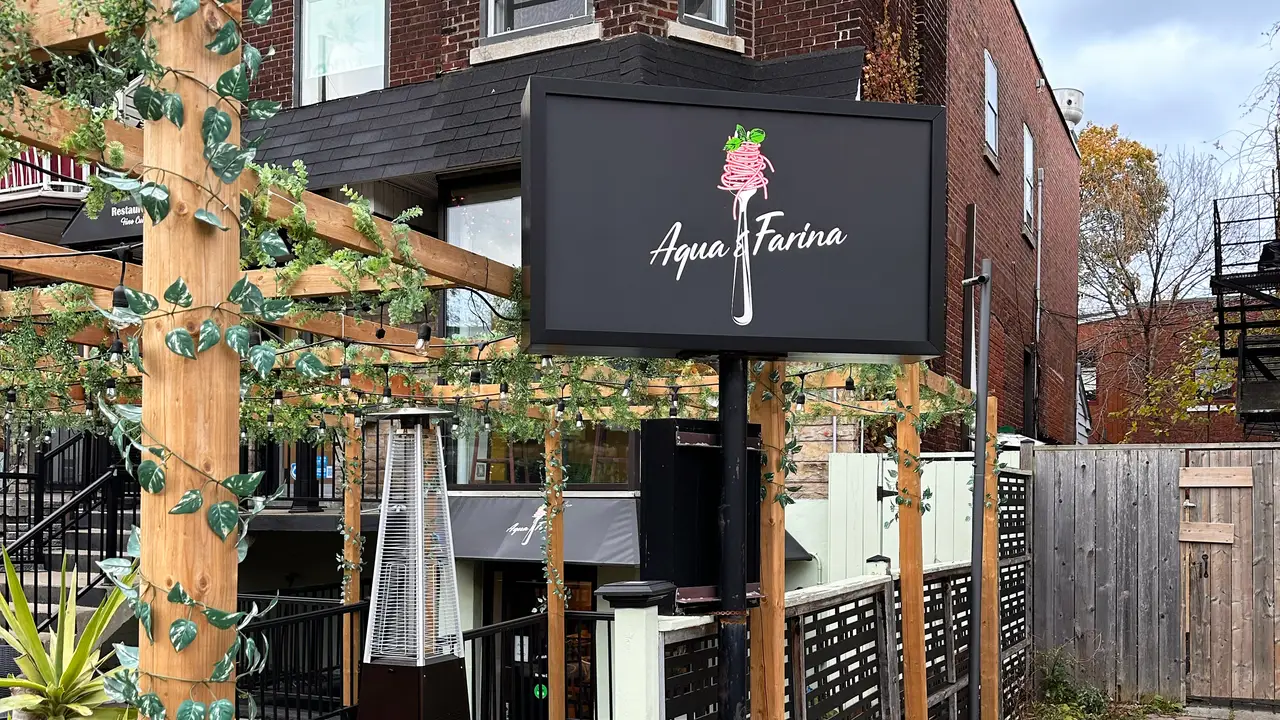 Aqua E Farina - Monkland, Montréal, QC