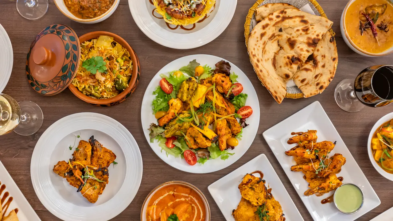 Experience the traditional delicacies of India - Lazzeez Indian Restaurant, Southampton, Southampton