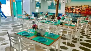 Una foto del restaurante Mykonos Restaurant Bar