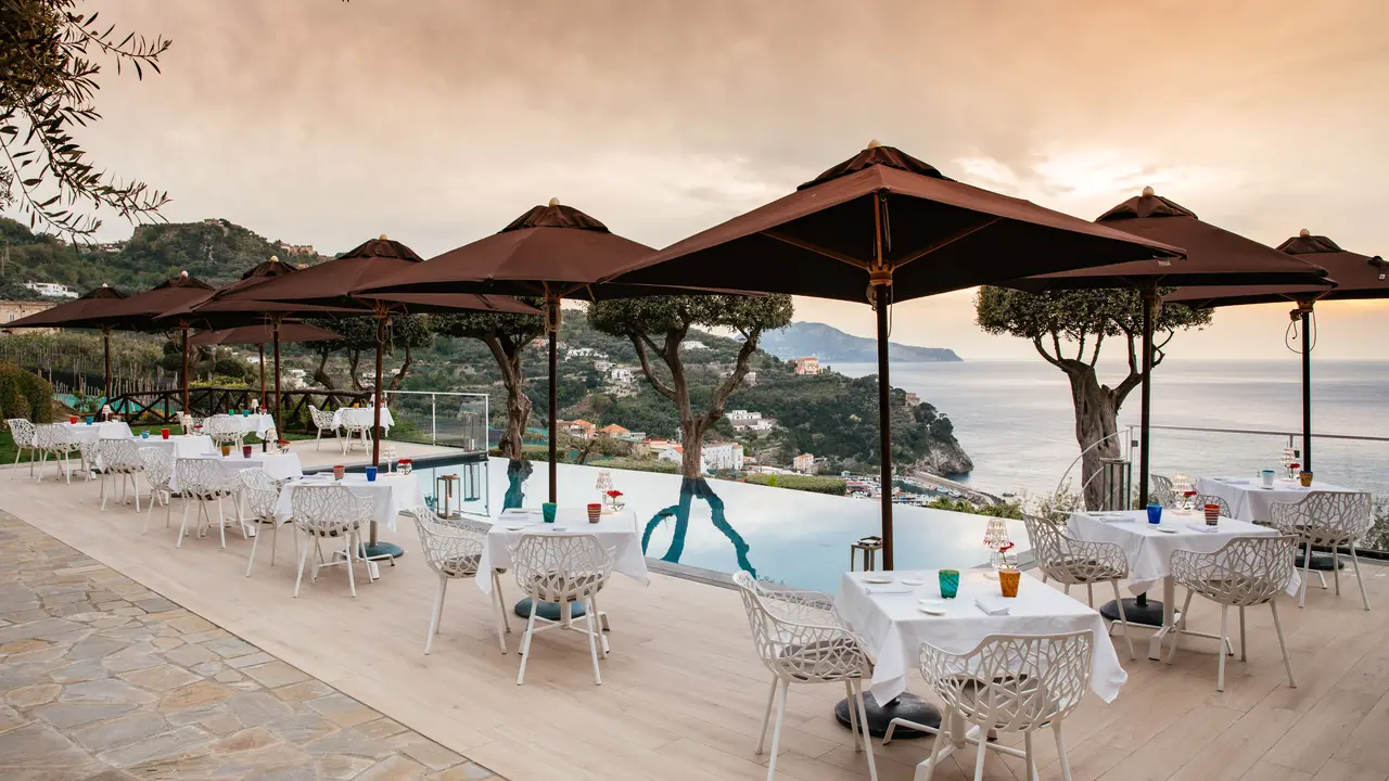 Scirocco Pool Bar & Sunset Restaurant, Massa Lubrense, Naples