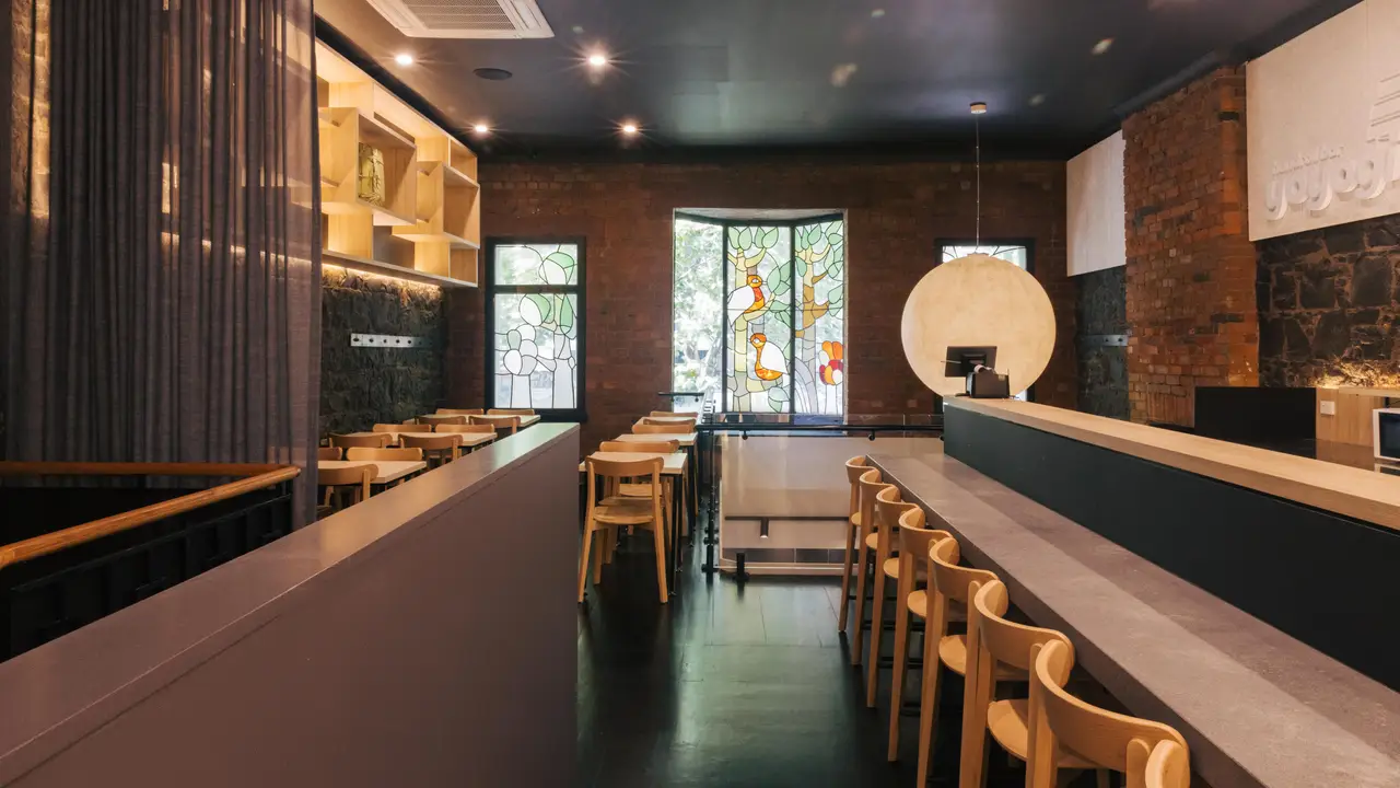 Yoyogi Sushi Train & Hand-Roll Bar, Melbourne, AU-VIC