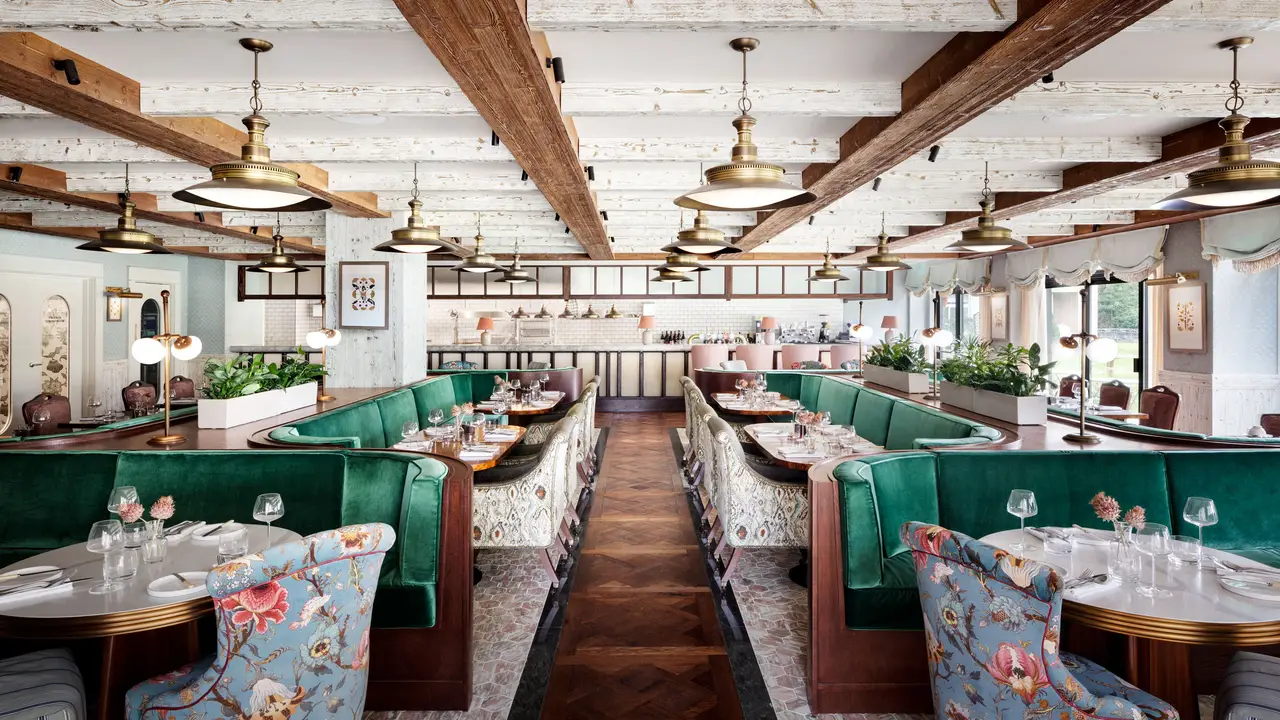 Offering unrivalled views over the river cam - Garden House - Restaurant & Bar Cambridge, Cambridgeshire, England