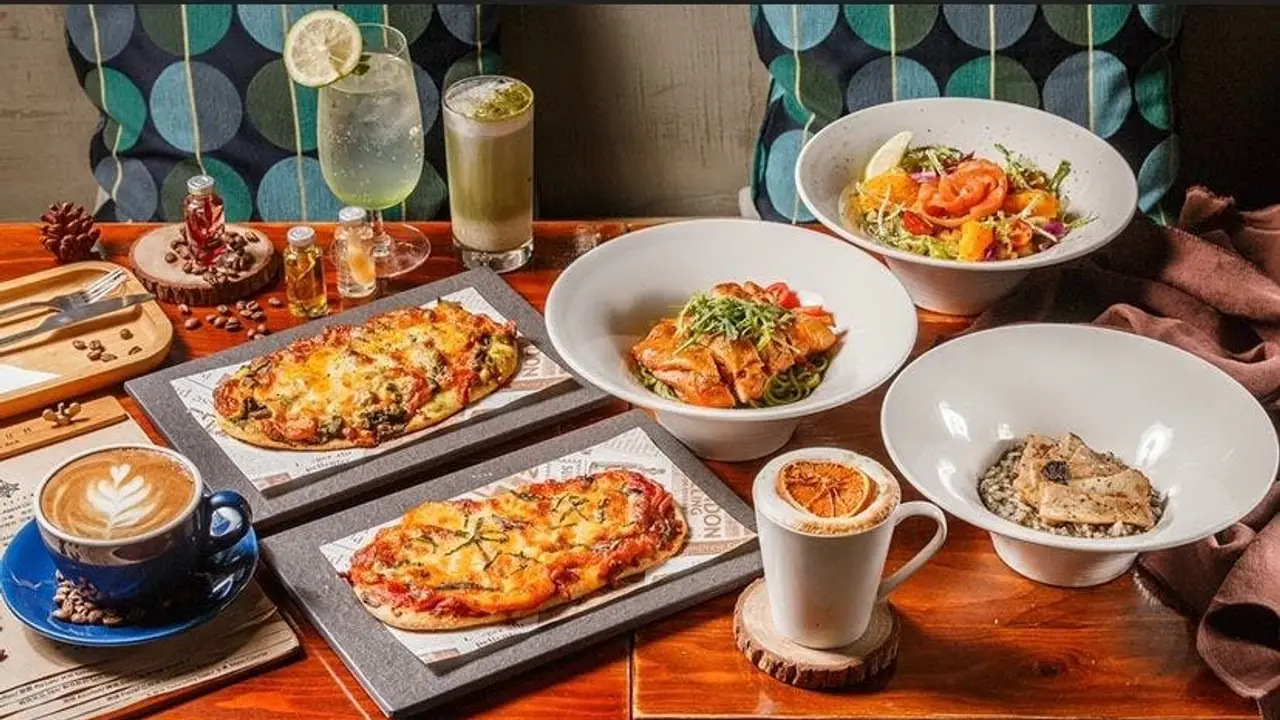 Uranium Cafe 鈾咖啡餐酒館, Taipei City, TPE