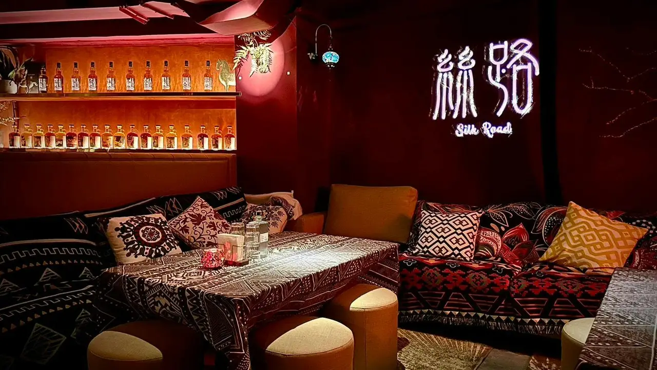 放感情 絲路Silk Road, Taipei City, TPE