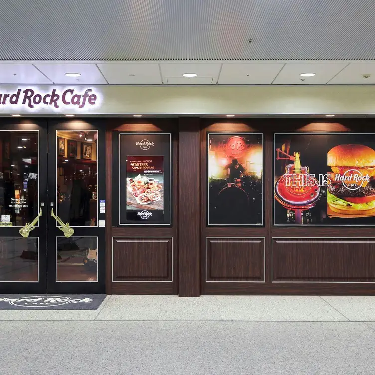 ハードロックカフェ 横浜店 Restaurant - Yokohama, 14 | OpenTable