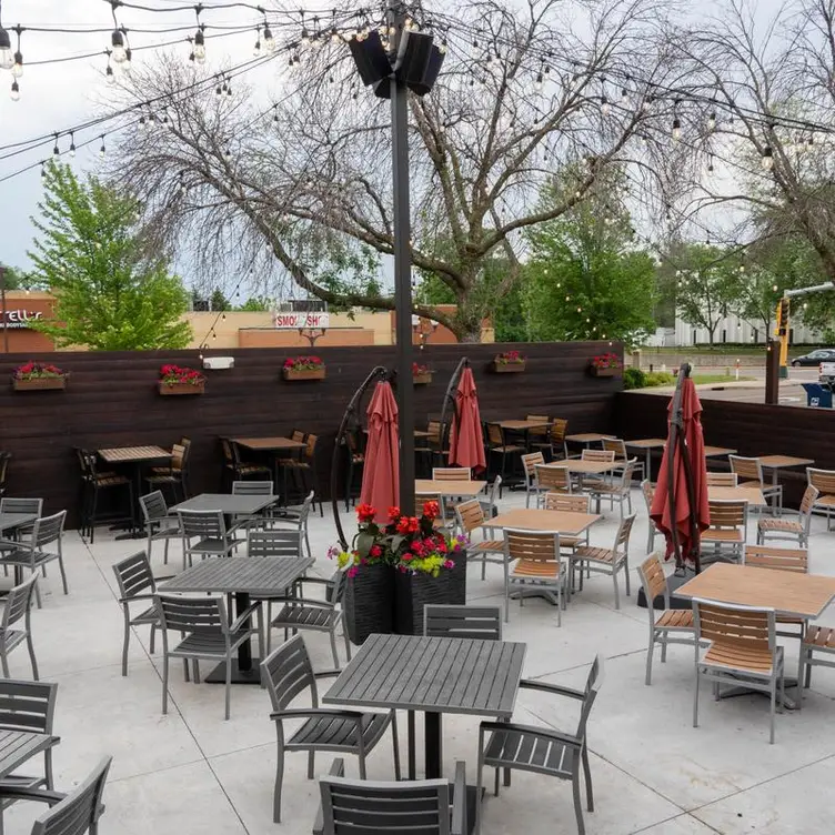 Beautiful patio - Pub 42, New Hope, MN