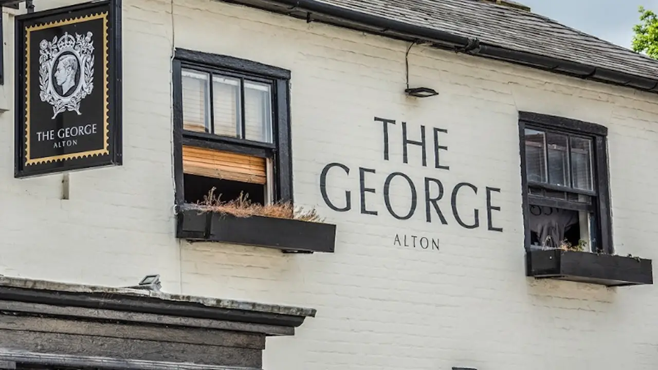 Thegeorgealton - The George Alton, Alton, England
