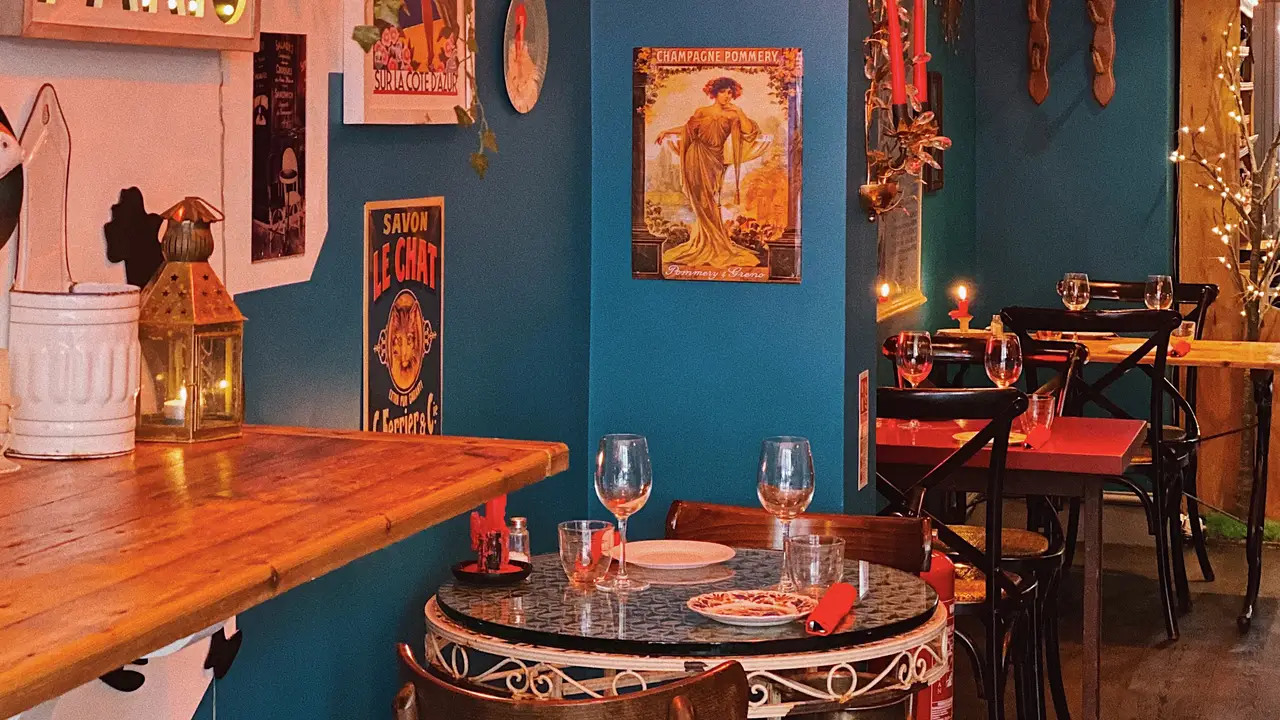 A traditional French Bistro opened for 12 years  - Chez Elles Bistro, London, London