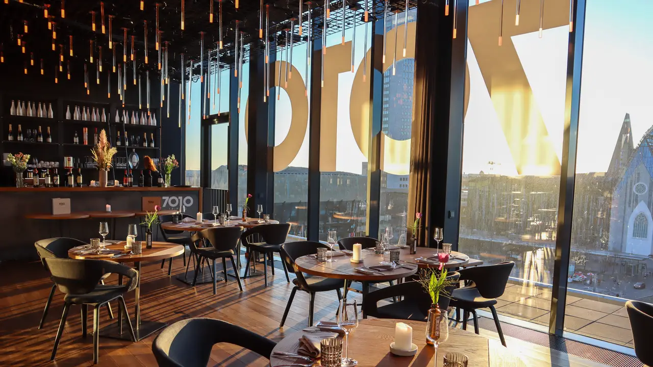 Restaurant 7010, Leipzig, SN