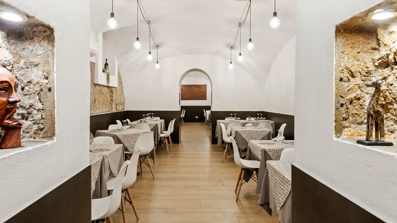 Amoroso dal 1876, Naples, CM