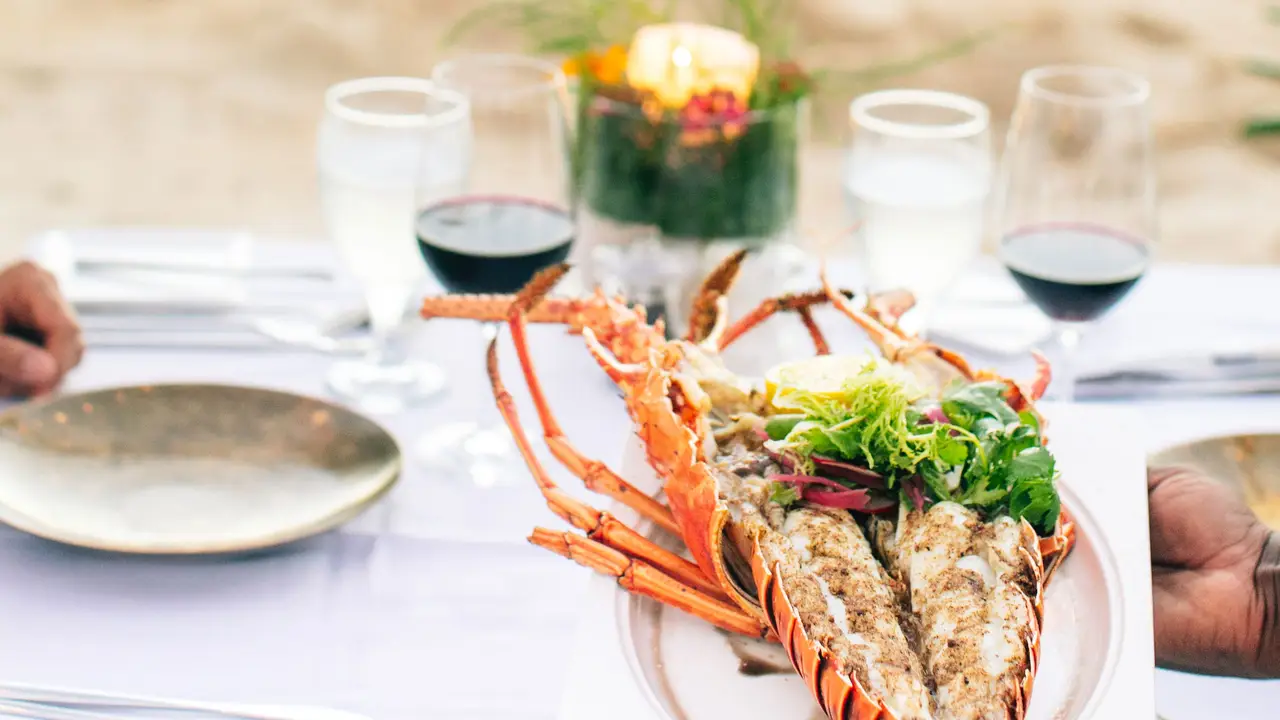 Freedom Restaurant & Sushi Bar, Gregory Town, Queen’s Highway, BS