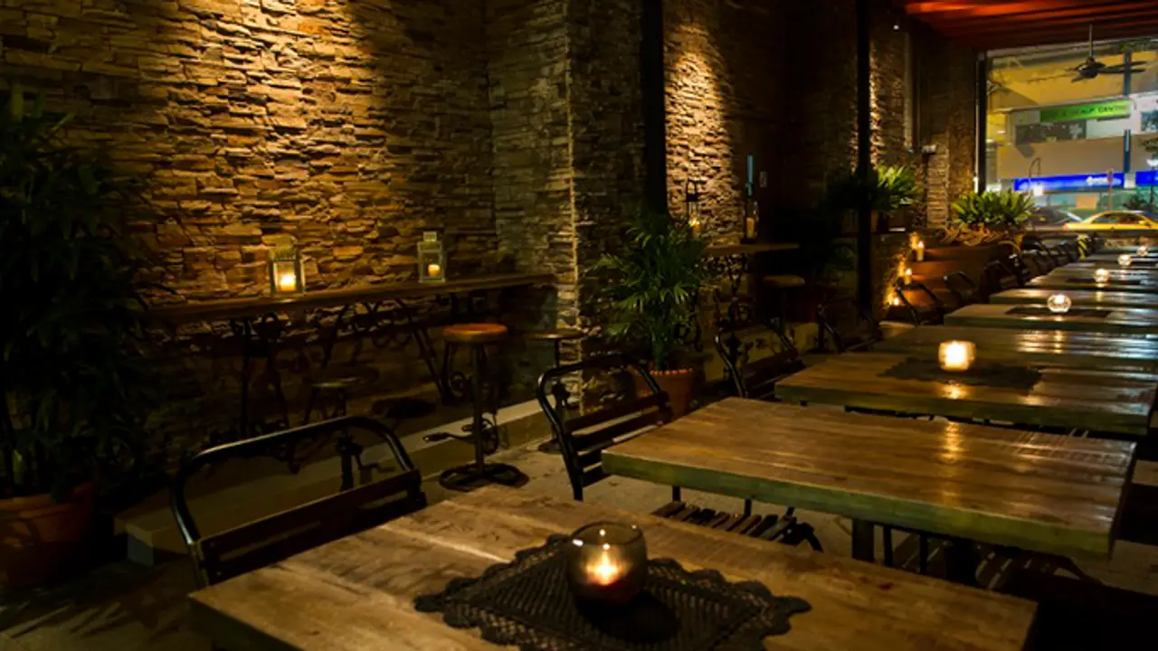 Bar-Roque Grill, Singapore, 