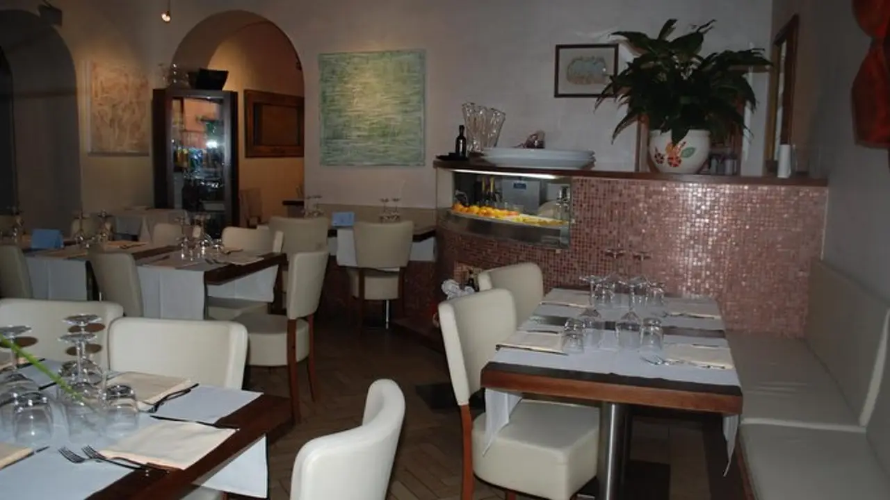 Ripa 12, Rome, LA