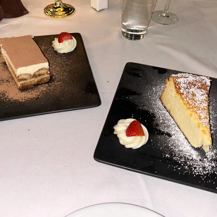 Cafe Avanti Restaurant, Miami Beach, FL