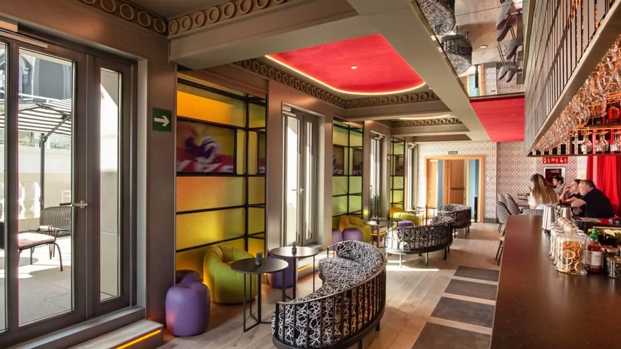 Planta 9 CR7 - Sports Bar & Rooftop Bar, Madrid, 