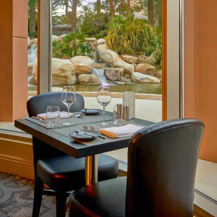 Table for Two with a View - Hawthorn Grill, Las Vegas, NV