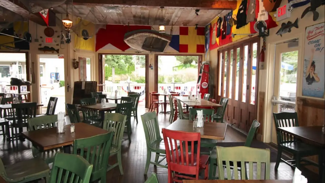 Reel Bar- Put-In-Bay, Put-in-Bay, OH