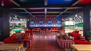 Una foto del restaurante Glow Poolside Sports Bar - Aloft Abu Dhabi