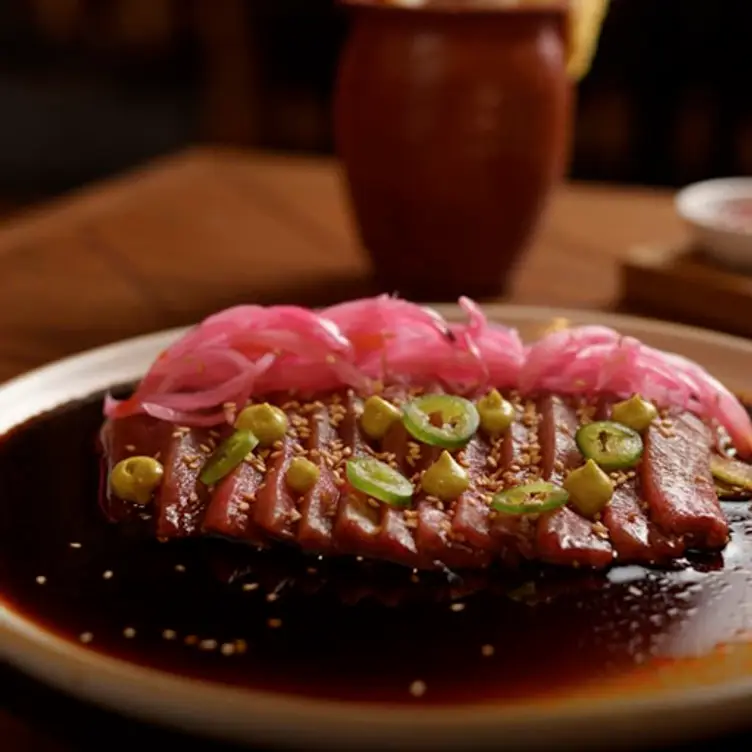 CRUDO DE ATUN AL PETROLEO - La Histórica Cantina de Autor, San Luis Potosí, SLP