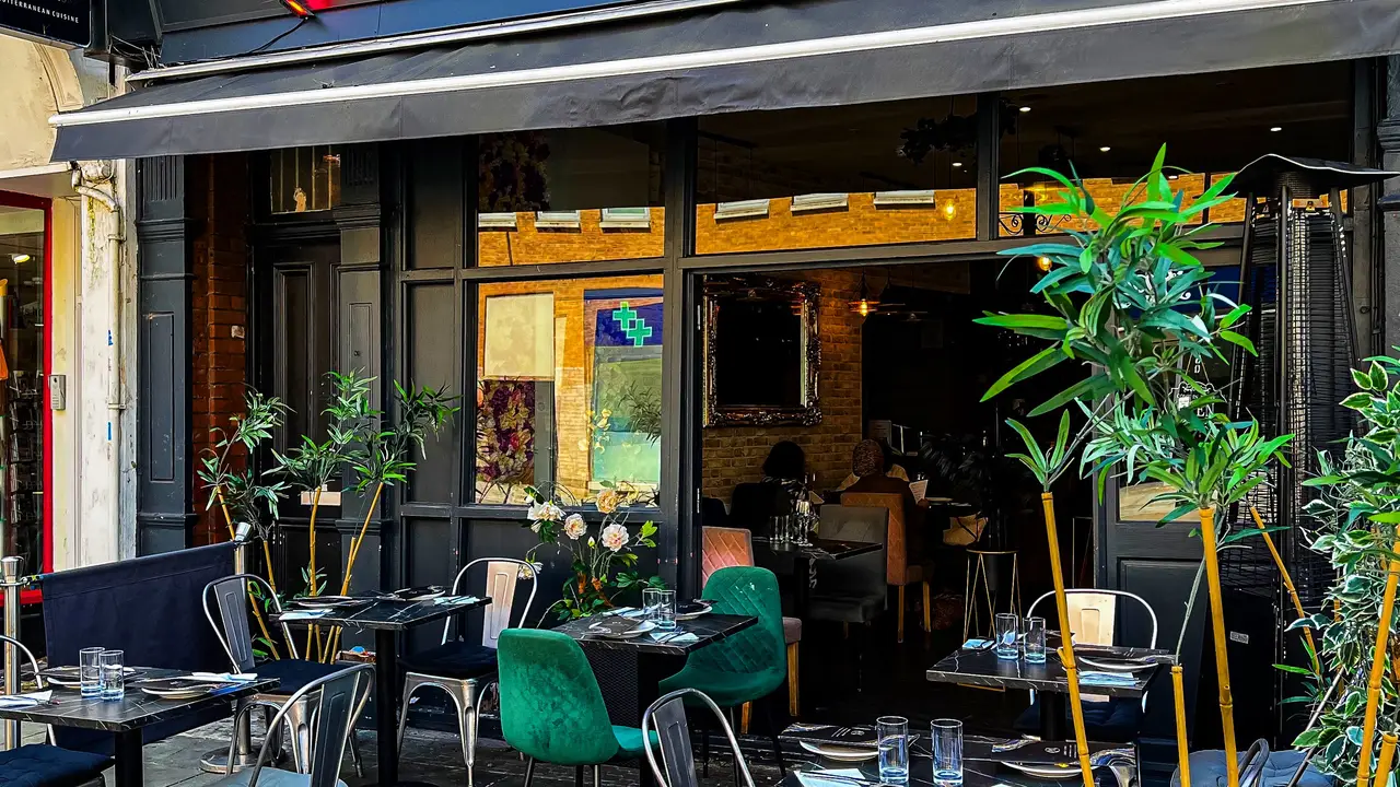 Chez Melissa, Uxbridge, Greater London