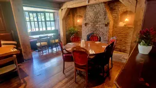 Una foto del restaurante The Golden Ball Kilternan