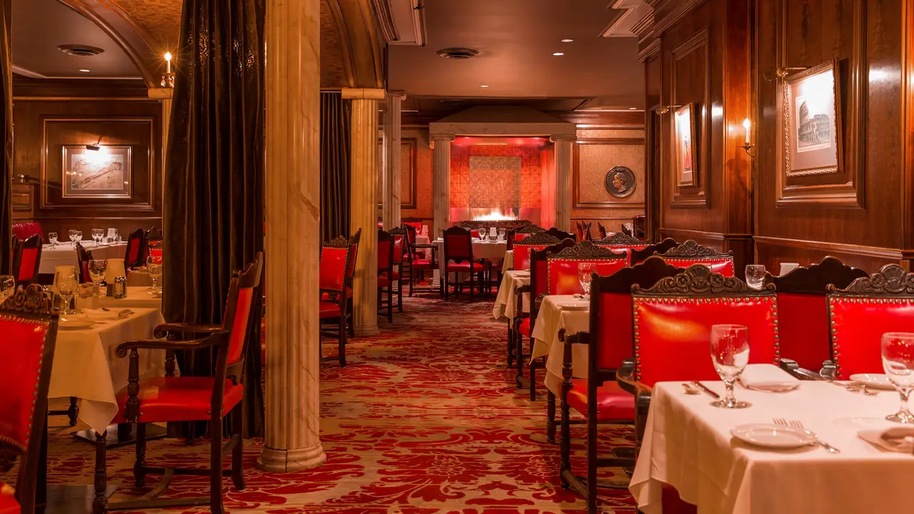 Dining Room - Caesar's Steakhouse x Cocktail Bar Downtown, Calgary, AB
