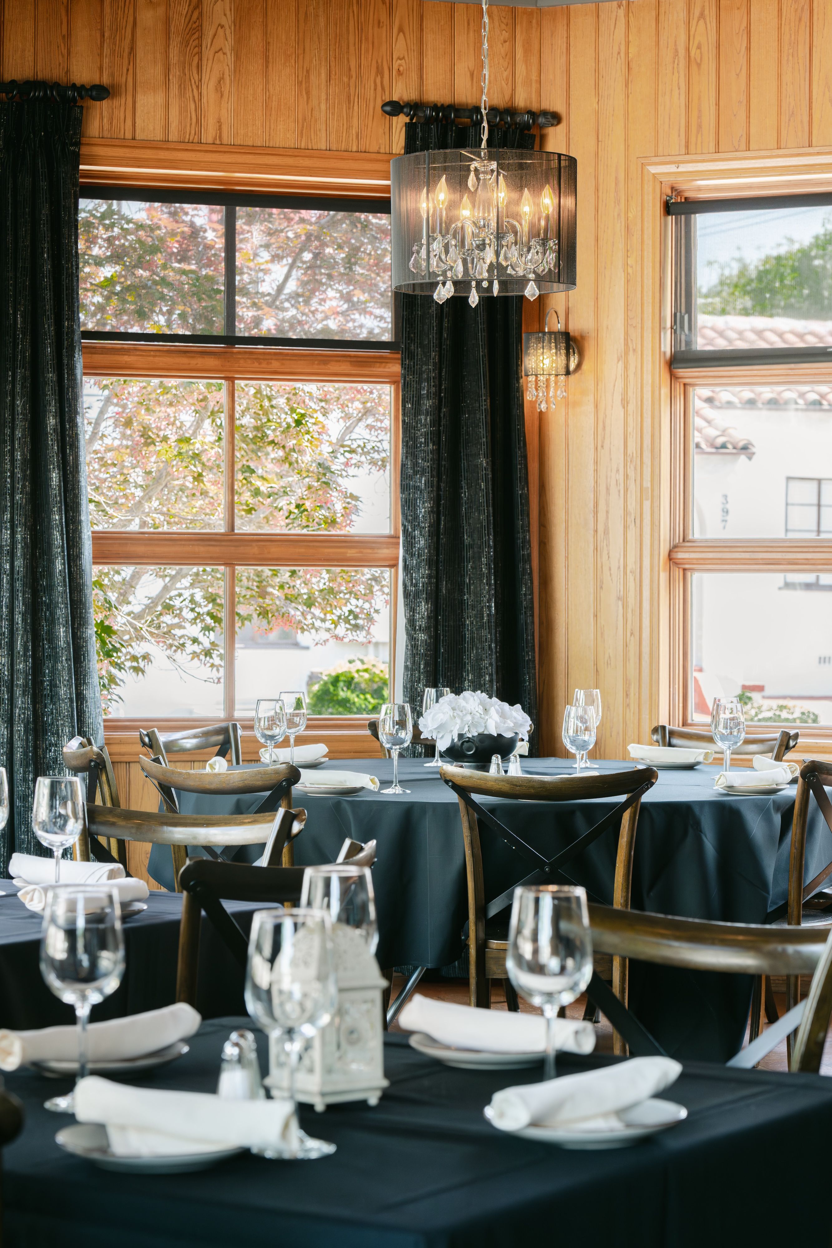Oasis Restaurant & Wine Lounge interior