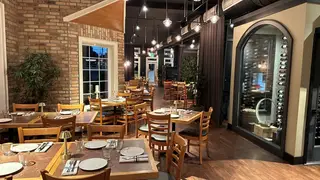 A photo of Five87 Bistro restaurant