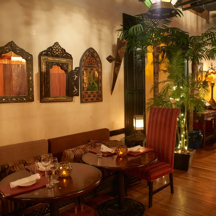 The Sultan's Tent, Toronto, ON