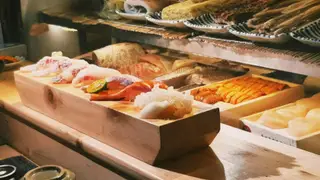 Una foto del restaurante 味良し壽司