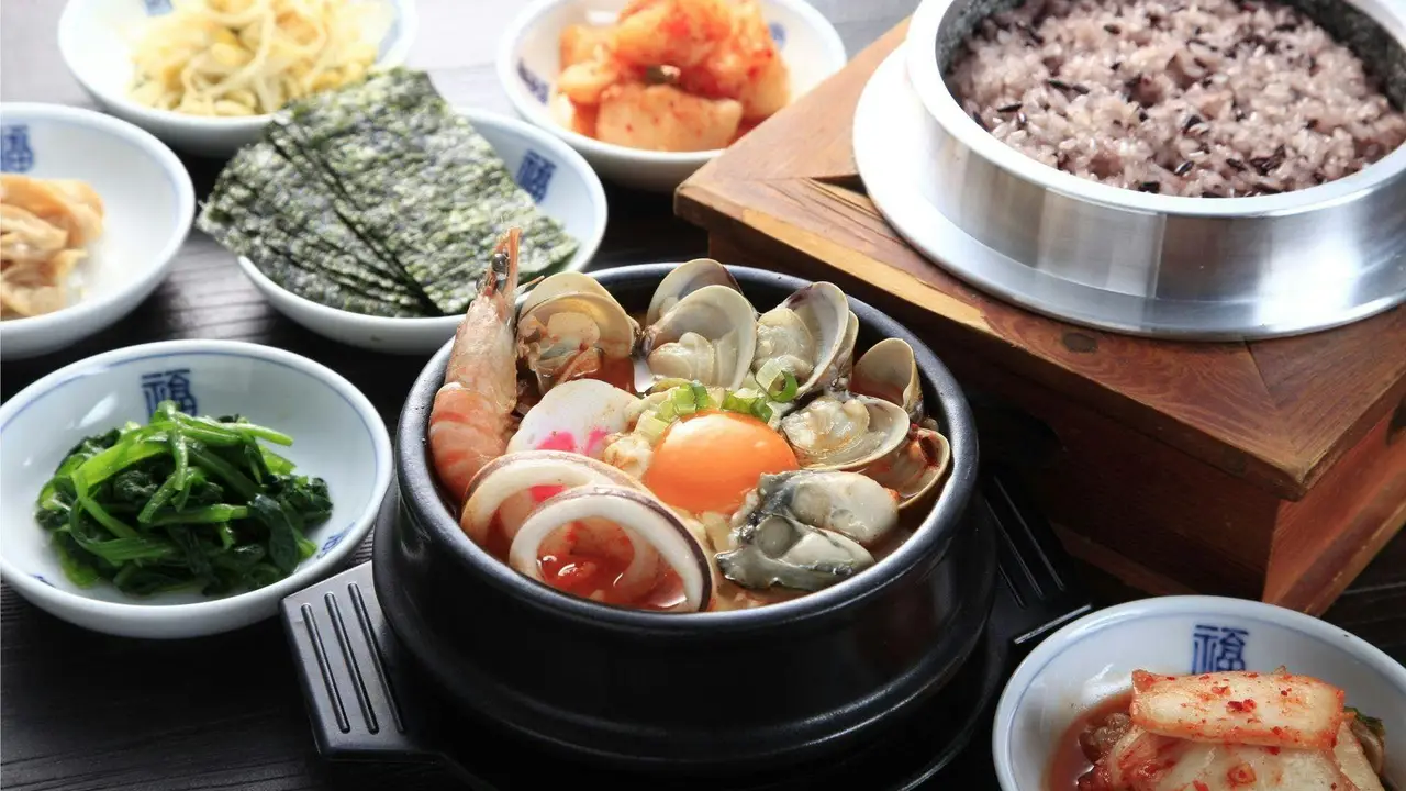 豆腐村 京站小碧潭店, Xindian District, TPQ