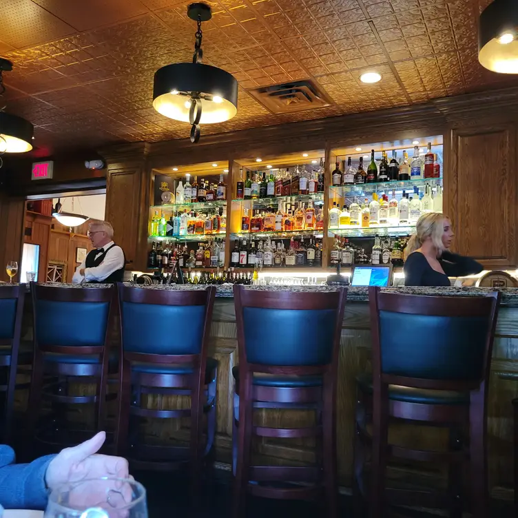 Porterhouse Steak and Seafood - Little Canada, Little Canada, MN