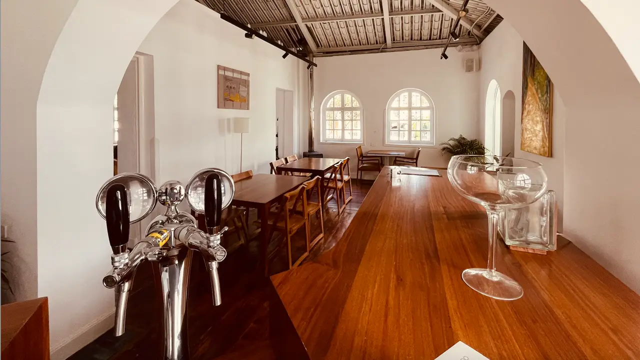 Salon Principal - L’OMBELICO DEL MONDO, Quito, Pichincha