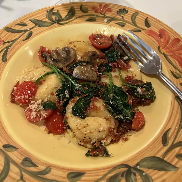 Mario Fazio's Italian Restaurant, Willoughby Hills, OH