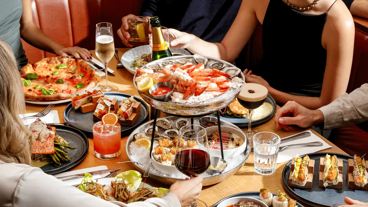 Earls - Earls Kitchen + Bar - Lethbridge, Lethbridge, AB