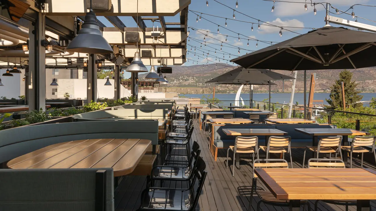 CRAFT Kelowna, restaurant patio - CRAFT Beer Market - Kelowna, Kelowna, BC