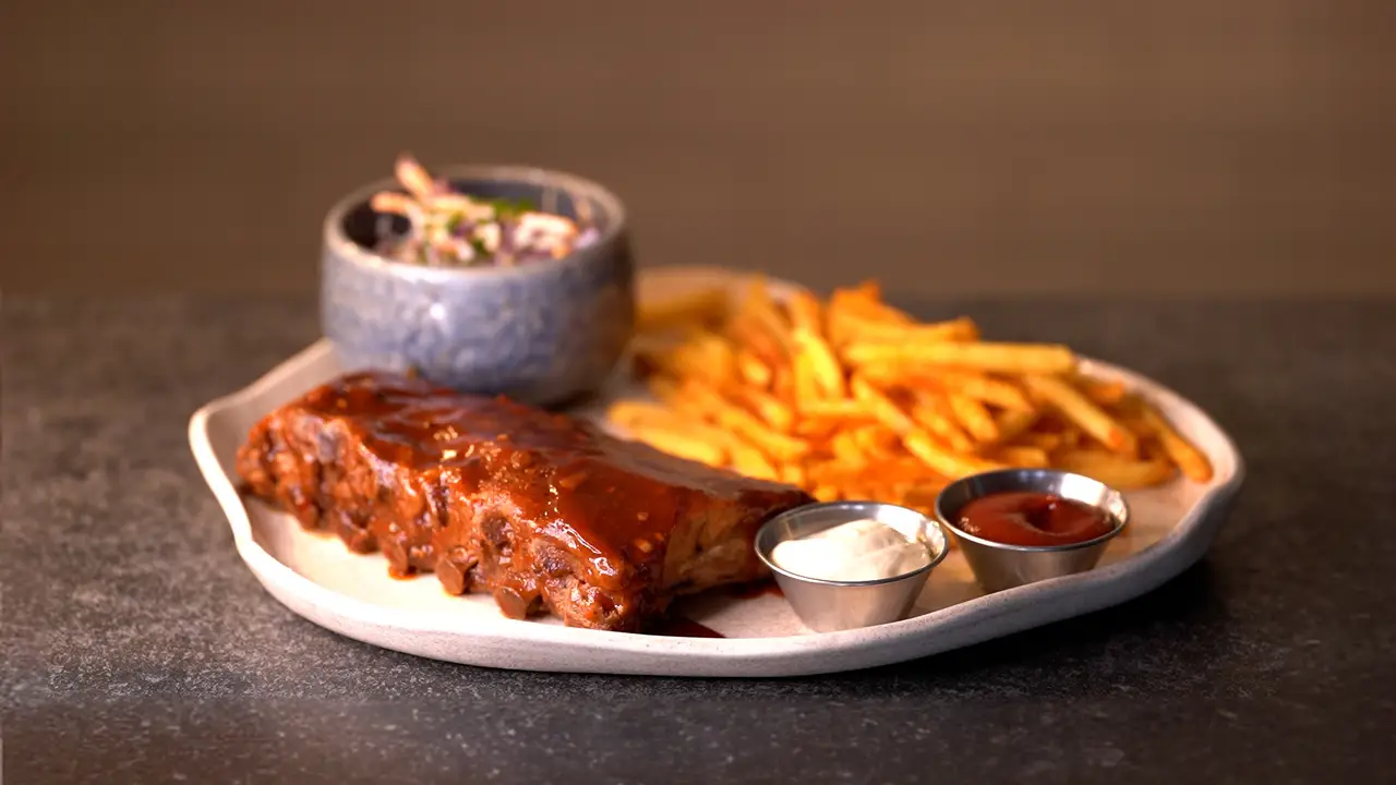 Smoked Baby Back Ribs - La Birreria Bar Restaurante, Quito, Pichincha