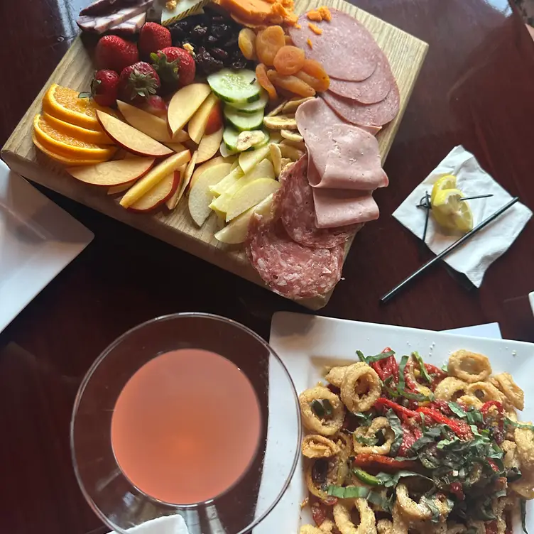 Village Martini & Wine Bar, Chagrin Falls, OH