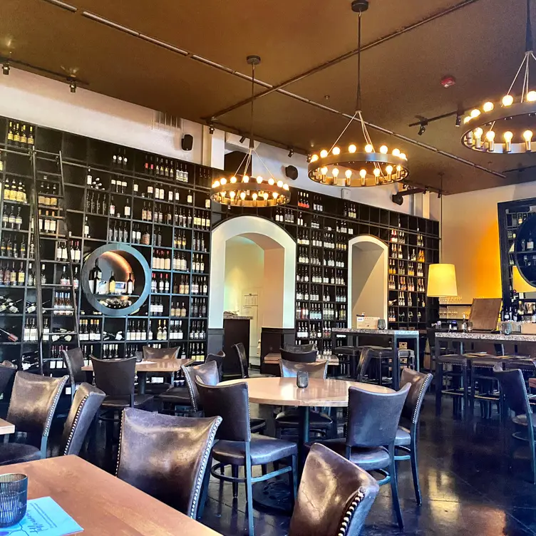 CRÚ Food & Wine Bar - Shops at Legacy, Plano, TX