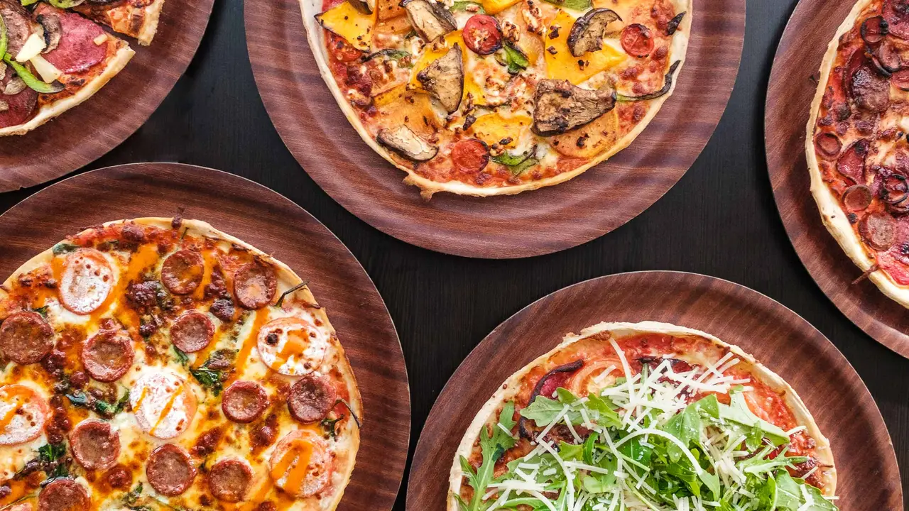 Delicious, thin crust, gourmet pizza since 1970 - Arthur's Pizza Randwick, Randwick, AU-NSW