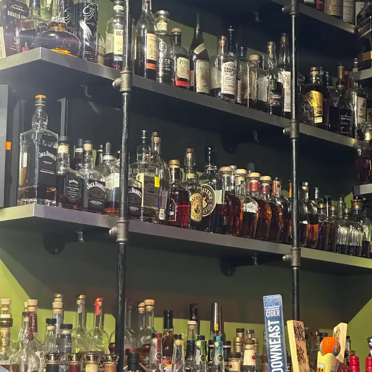 913 Whiskey Bar & Southern Kitchen, Greensboro, NC