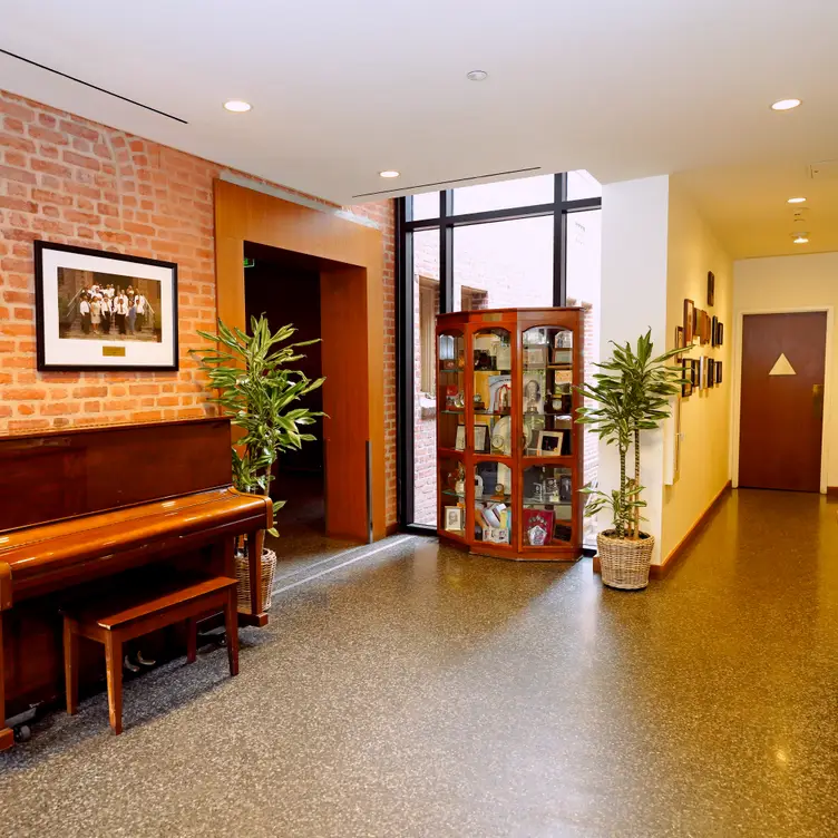 USC University Club, Los Angeles, CA